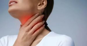 Тянущая, пульсируюшя боль в горле